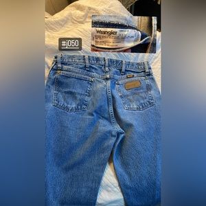 wrangler, 33x34, blue jeans